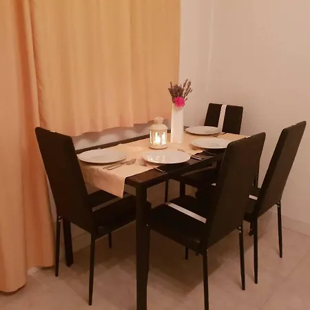 Ivana דירה