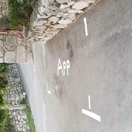 Διαμέρισμα Ivana *